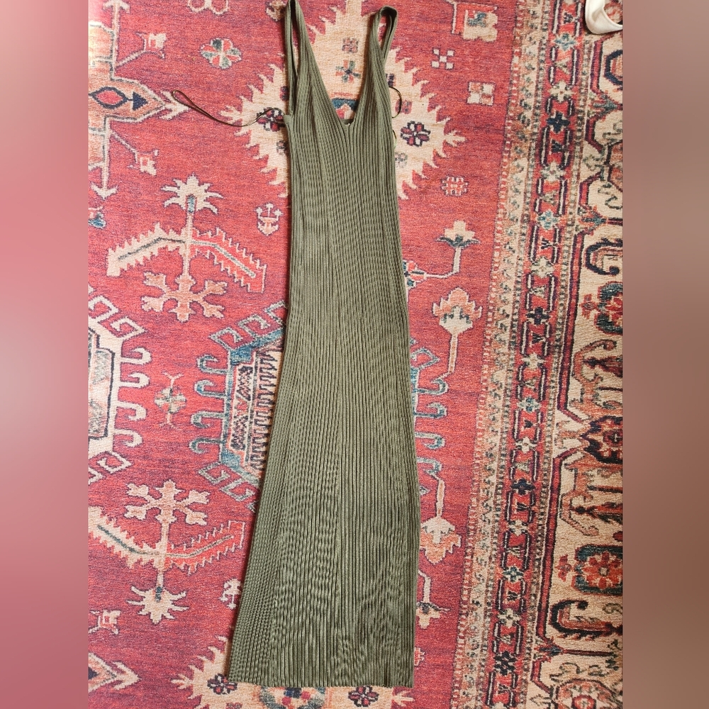 Mod Ref Olive Ribbed Maxi Dress